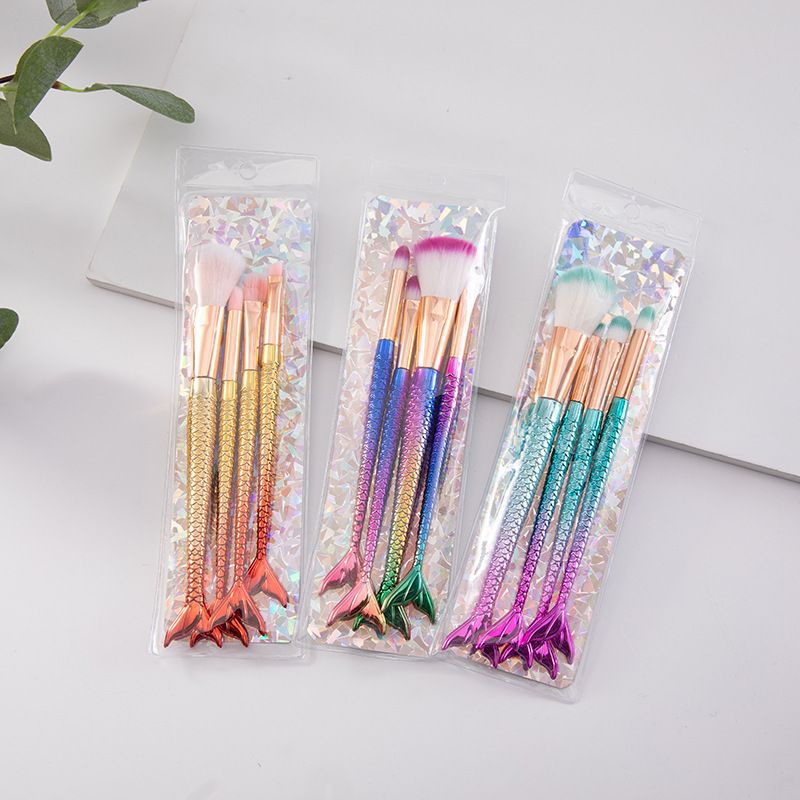 KUAS MAKE UP 4PCS MAKE UP BRUSH SUPER CUTE COLORFUL REAL PICTURE READY COD SUPER CANTIK