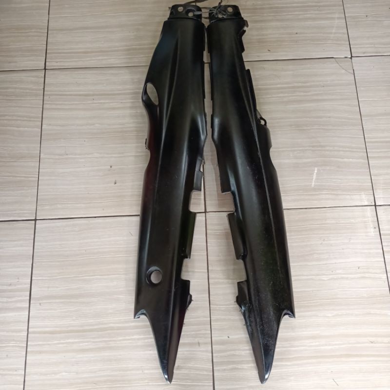 Cover kanan kiri body belakang Yamaha FIZR Fiz R fizr F1z R f1zr Original copotan