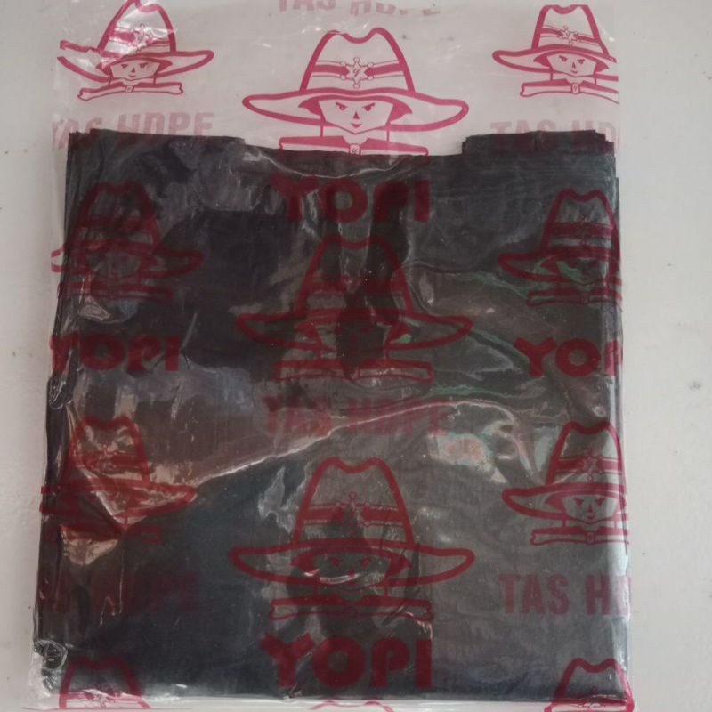 kresek Yopi Hitam kecil