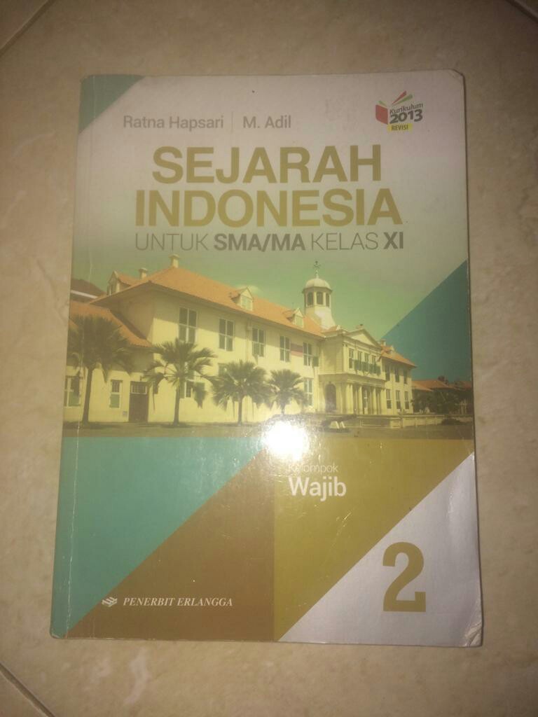 Buku Bekas Sejarah Kelas 11 Xi Erlangga Kurikulum 2013 Shopee Indonesia