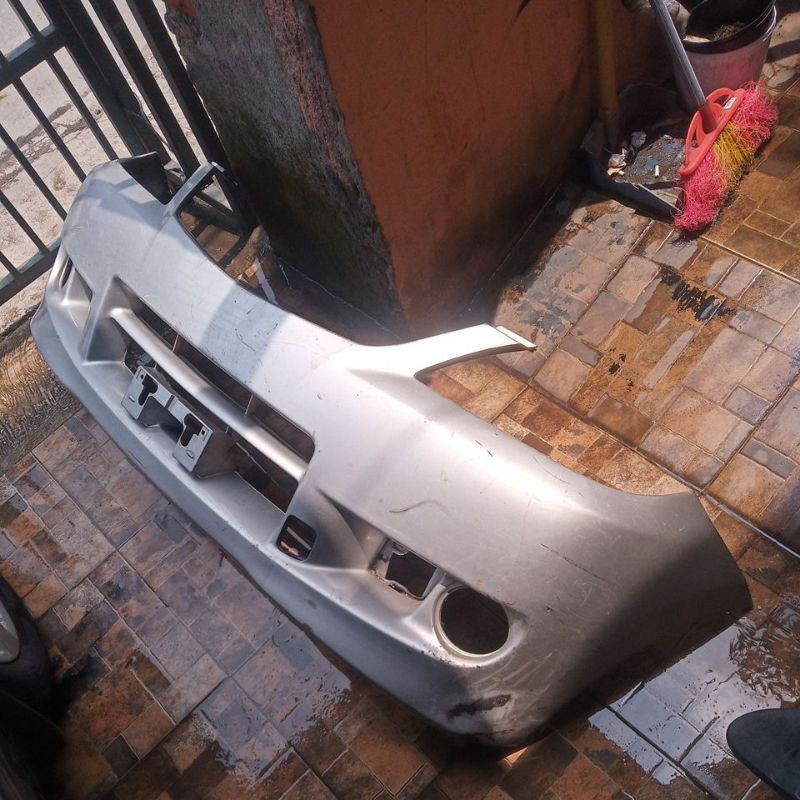 Bumper depan Daihatsu Xenia VVT-i 2009