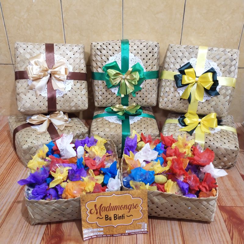 

madumongso kemasan besek cantik berpita (isian bungkus warna 800g)