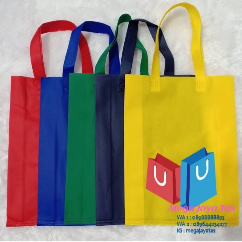 

Tas Press Spunbond/Goodybag/Kantong isi 12/Sablon 1 Hari/Custom