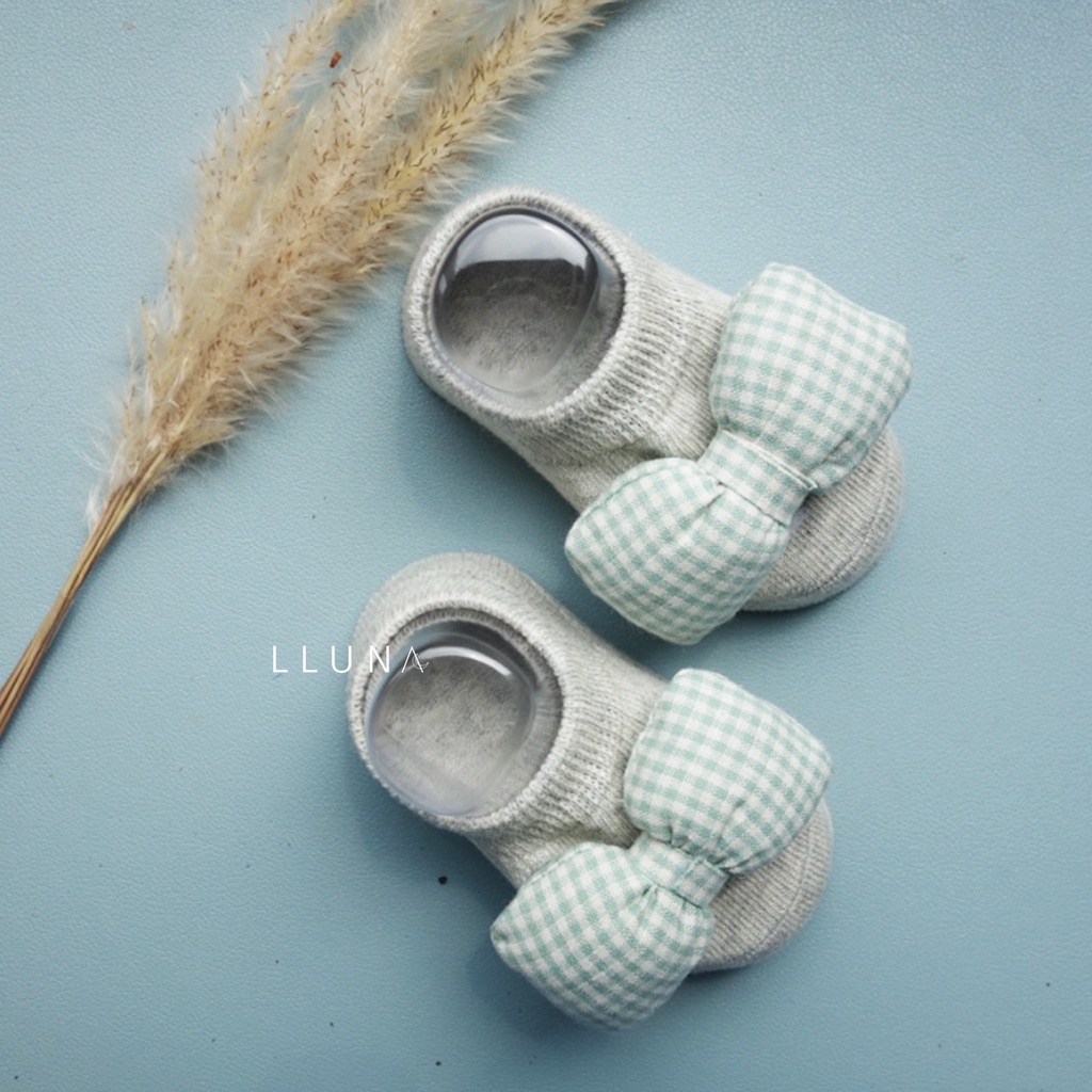 Baby Socks - Green Ribbon