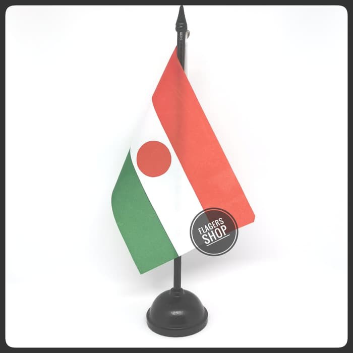 

Bendera Meja Niger + Tiang Kayu