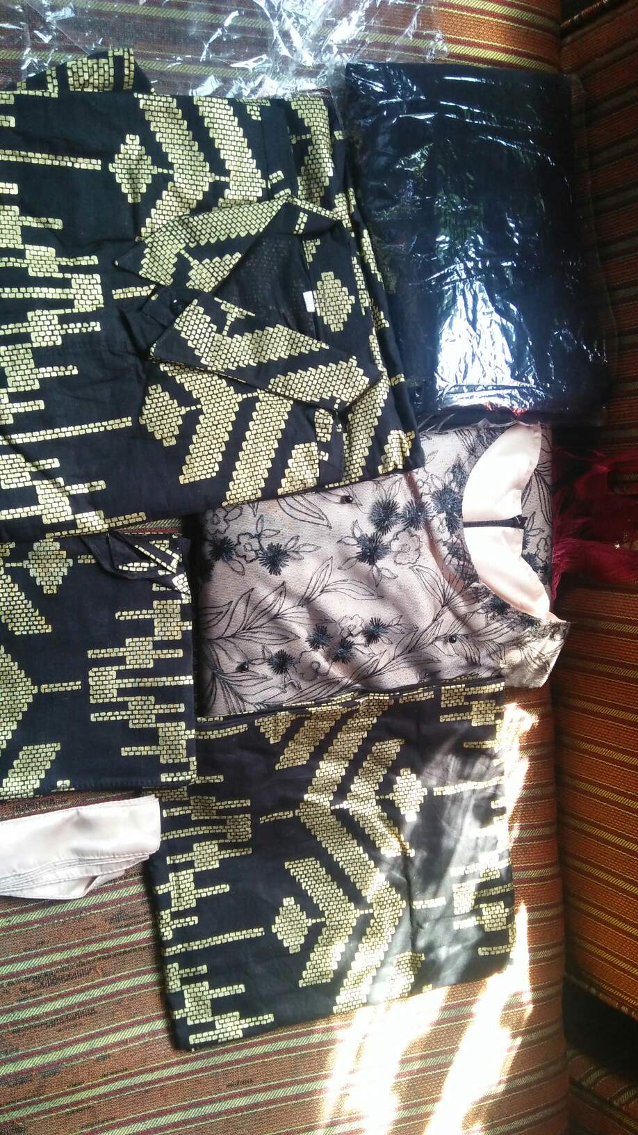 Maura Couple - Sania Ruffle Batik Couple Ori Ndoro Jowi Garansi Termurah Shopee - Couple Kintana