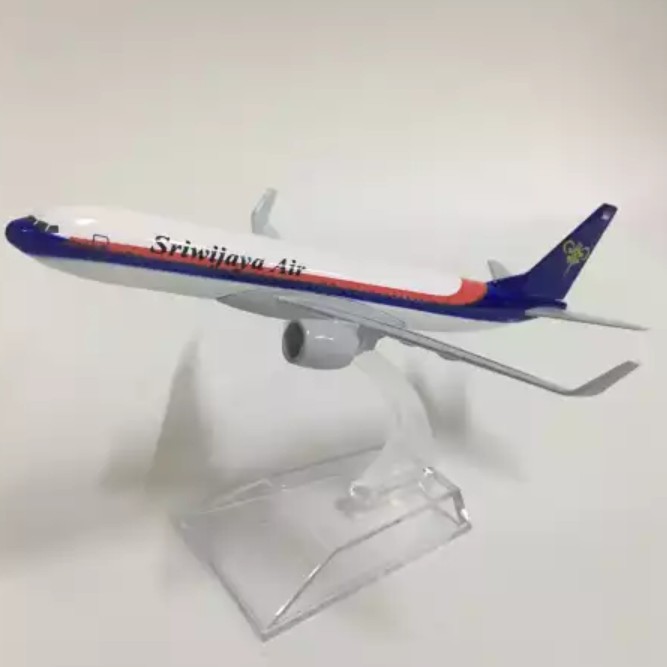 Miniatur Diecase Pesawat Sriwijaya Air