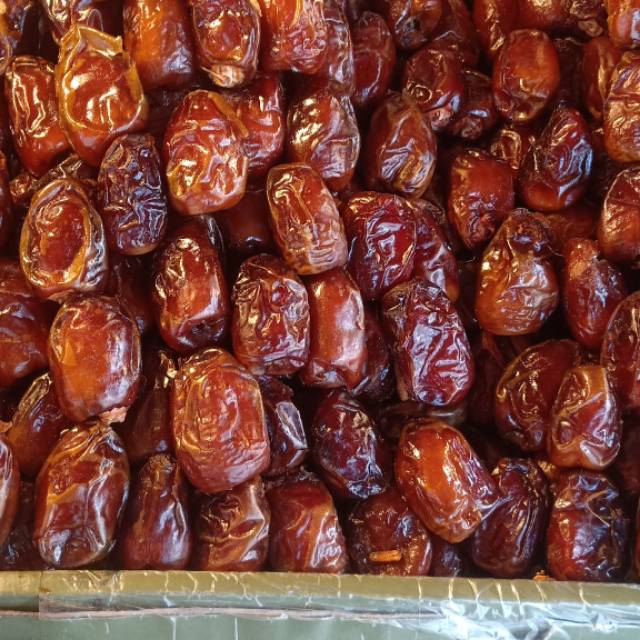 

Madinah madu 1 kg