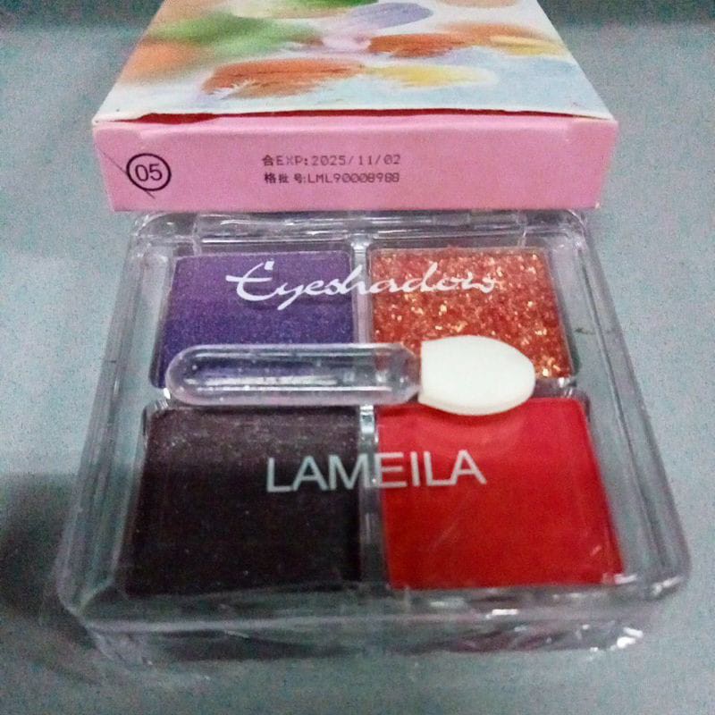 LAMEILA 4 CLOR AVOCADO EYESHADOW DISK MATTE/SHIMMER FRUIT EYES HK3049