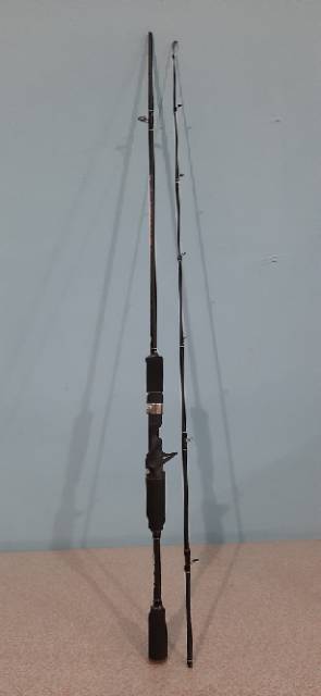 Joran versus venturer 165 ( 562 B )