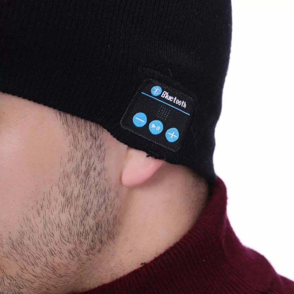 Topi Kupluk Bluetooth USB Recharger Handsfree Call Waterproof Simple