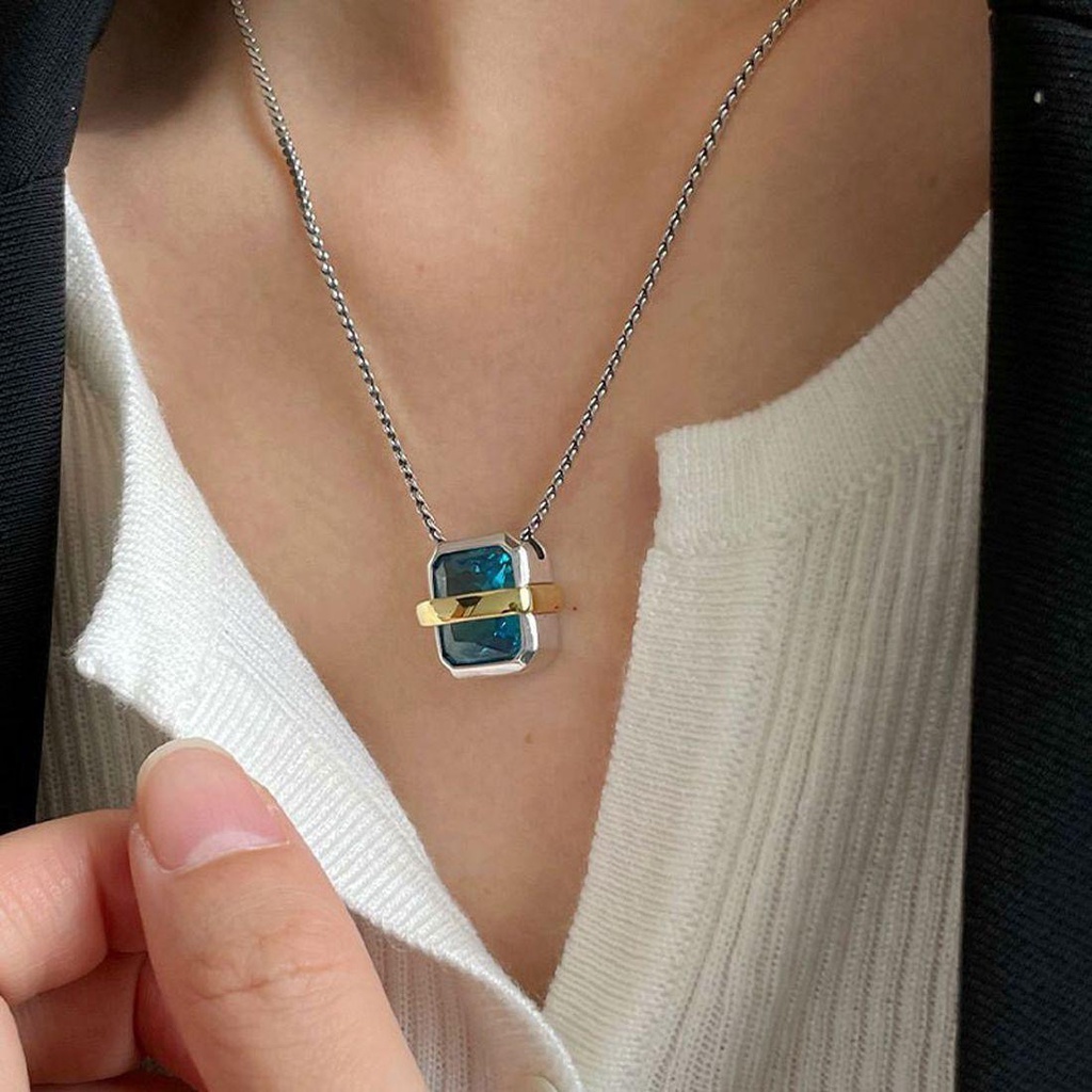 Needway Wanita Kalung Menawan Vintage Wanita Rantai Klavikula Minimalis Sweater Liontin Biru Kristal Cincin