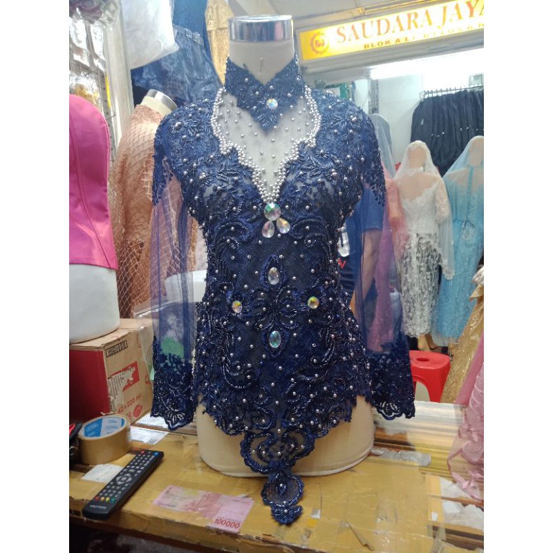 kebaya akad sabrina