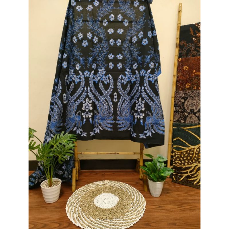 kain batik merak Trenggono