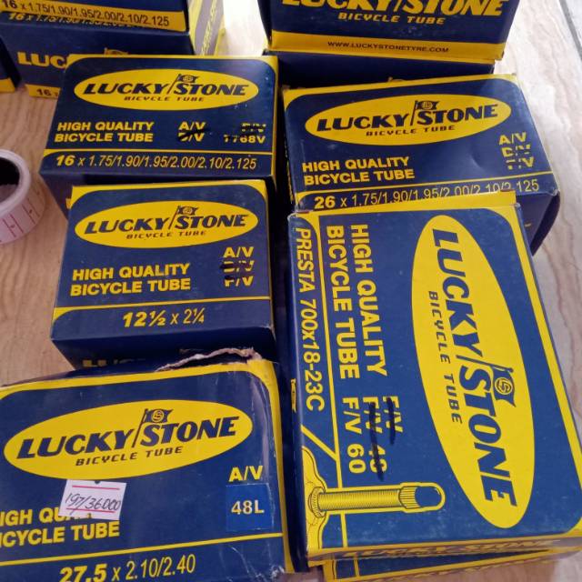 Ban dalam luckystone 700c