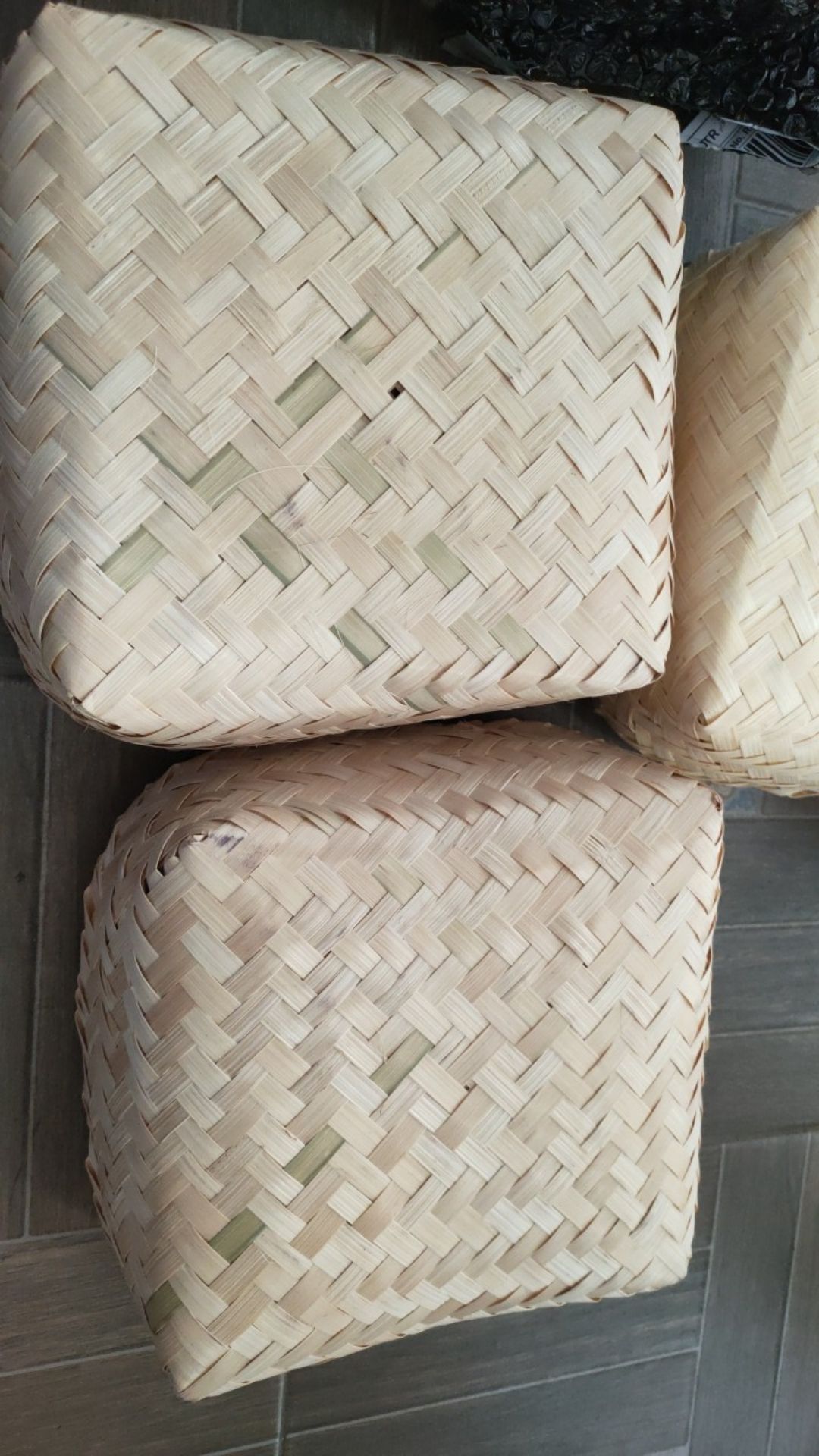 (b2001) Sepasang Besek Natural 20 X 20 X 8 Cm Anyaman Bambu Natural Besek Bambu Murah Nasi Box