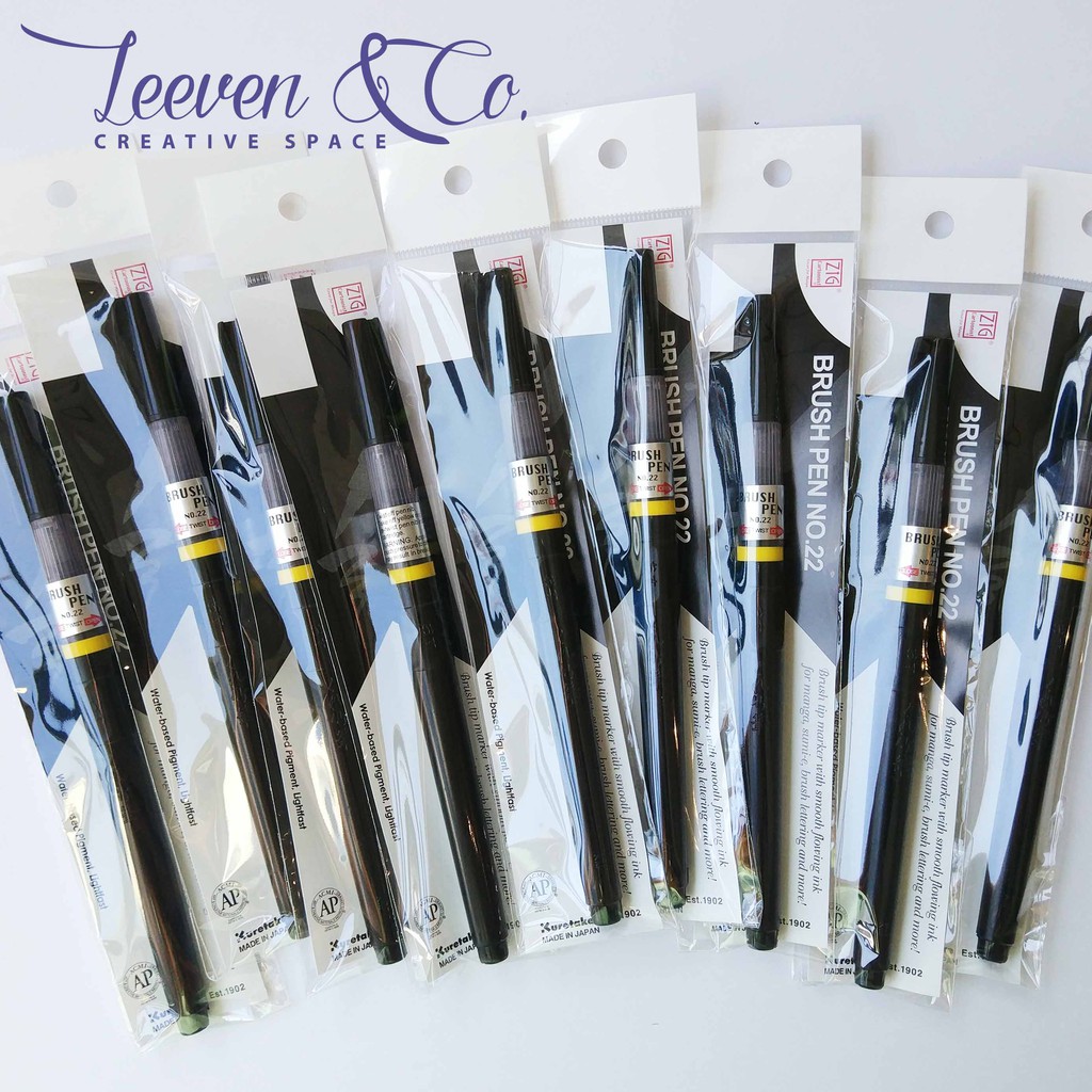 

Zig Kuretake Brush Pen no.22 Black