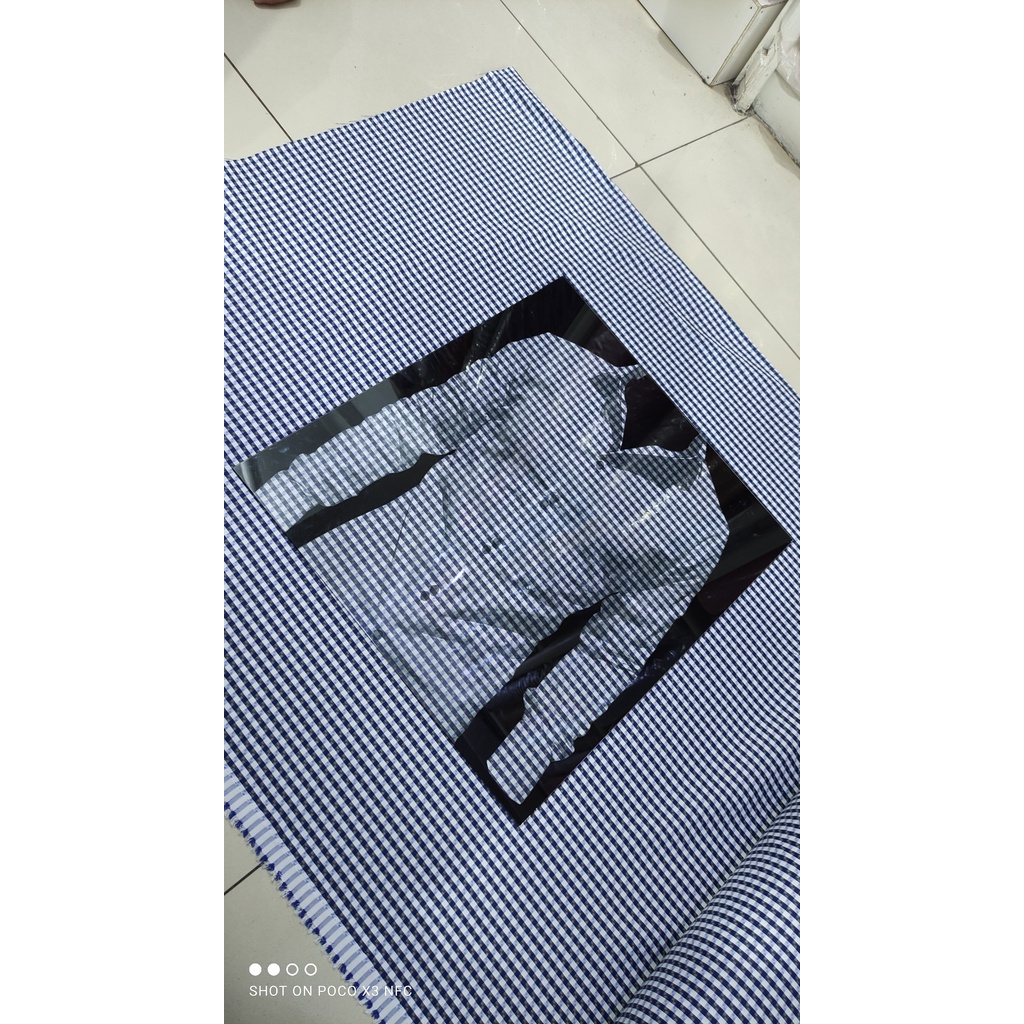 Kain Kemeja Hem Kotak Checkered Office Wear Wrinkle Free Poly Cotton Navy White