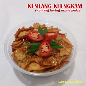 

KENTANG KLENGKAM KRIPIK KERING CEMILAN SNACK LAUK PEDAS MANIS KHAS SOLO 225 gram