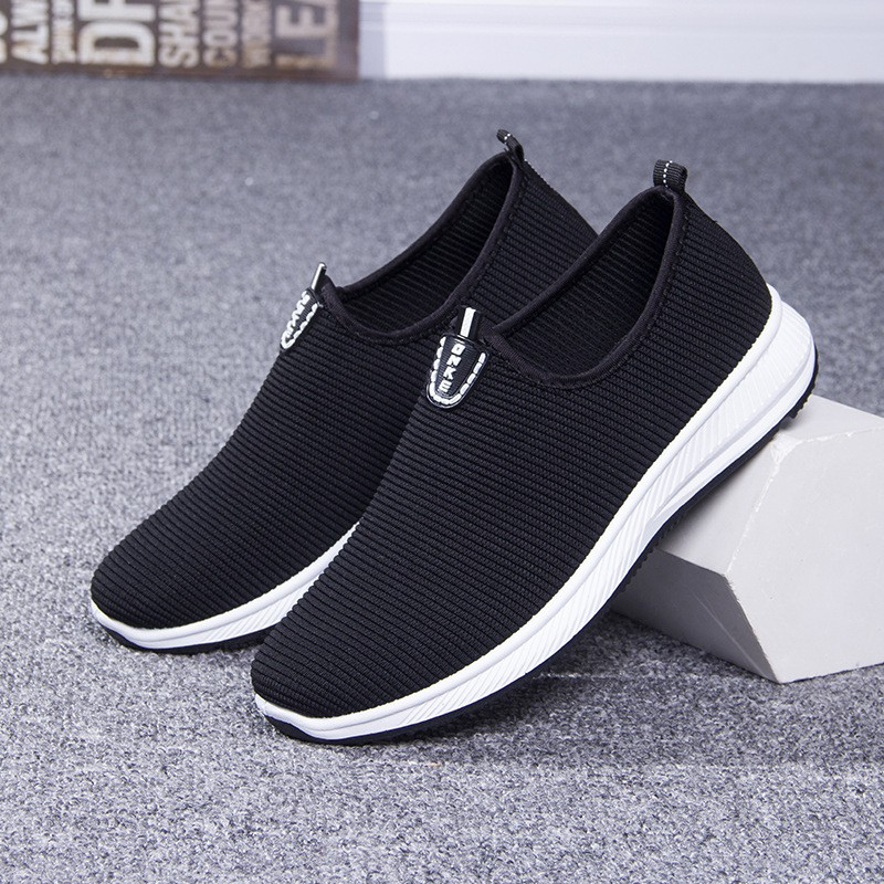 Toread Sepatu Slip On Pria Sepatu Casual Pria Antislip  Untuk Sekolah Hitam MC601