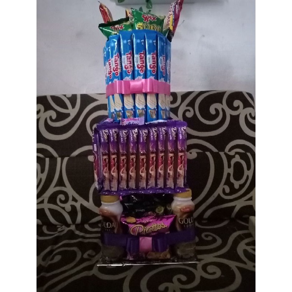 SNACK TOWER