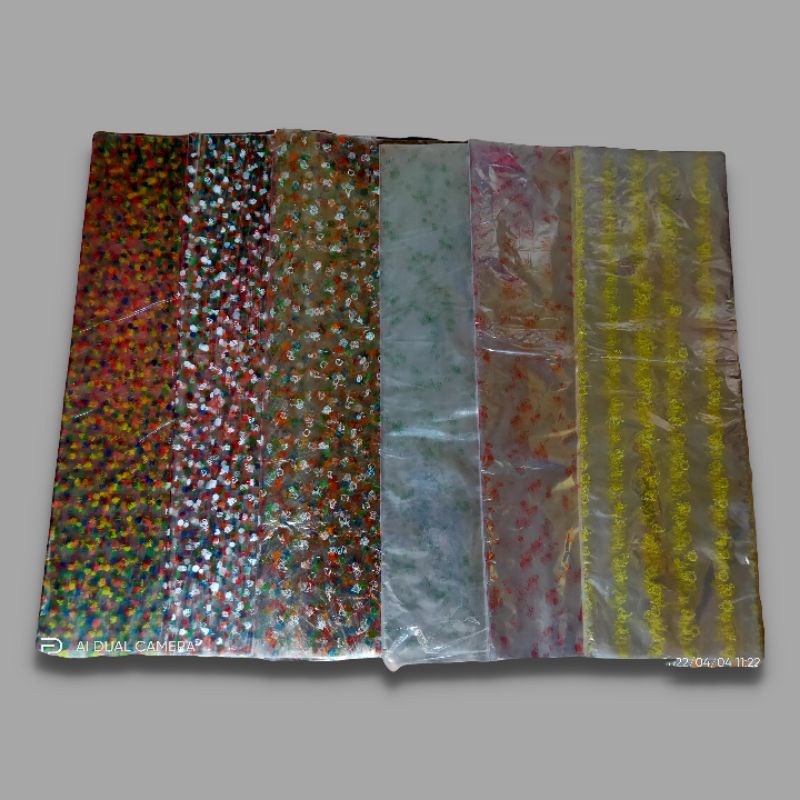 

plastik bungkus kado/souvenir/lamaran isi 50 lembar 70x80cm