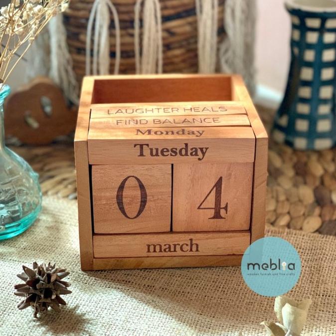 

[[COD]] Wilma Wooden Calender Perputual Calender Kalender Kayu Unik Hadiah BOOM SALE Kode 710