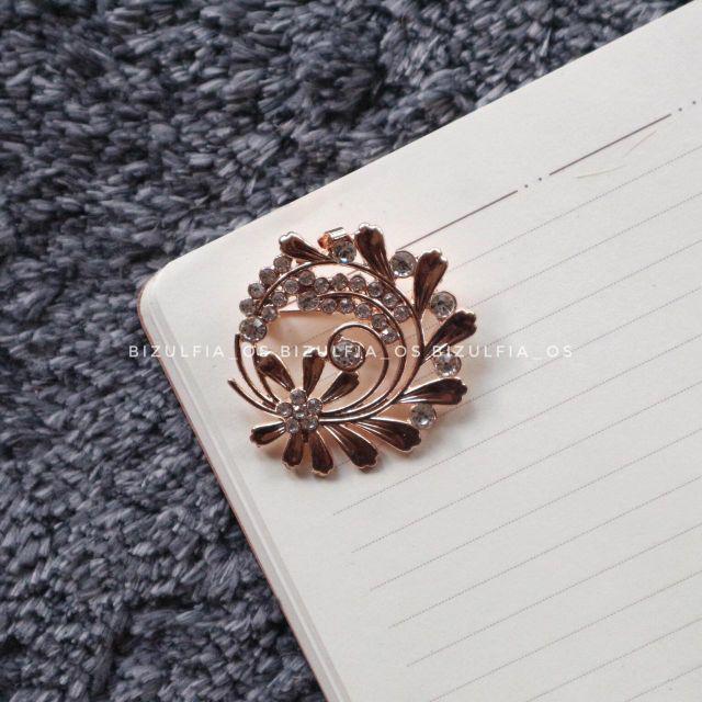 Brooch / bros kutubaru / bros kebaya / bros jilbab / bros dada / bros hijab / bros cantik / bros-T