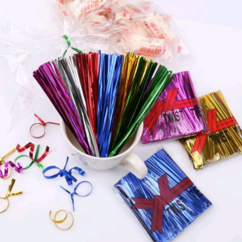 

Kawat Souvenir / Kawat Twist / Kawat Pengikat Souvenir