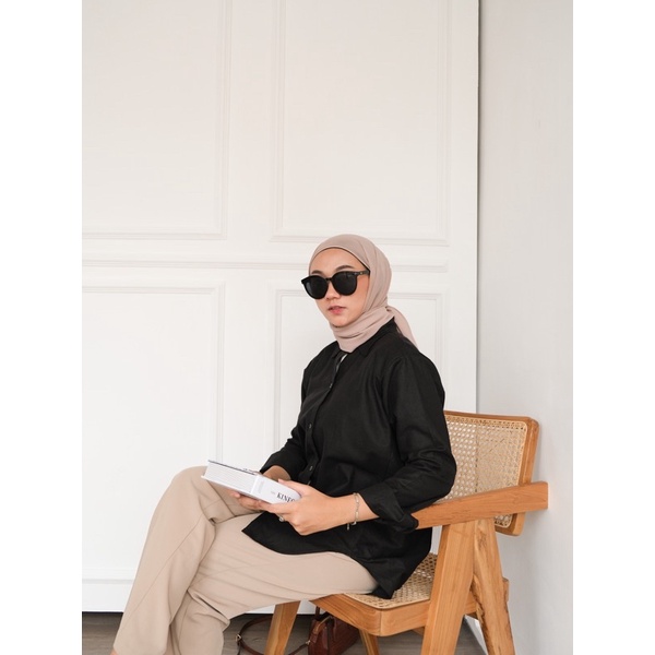 Floral.id Kemeja Rami-Black rami