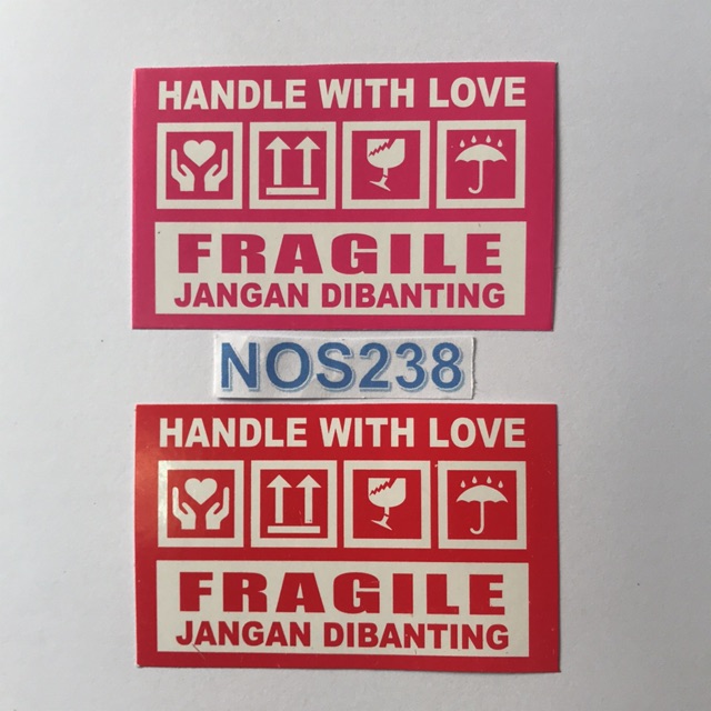 

Stiker Fragile 5x8cm isi 100lembar