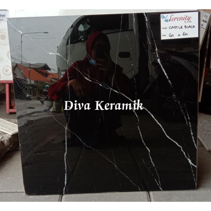 GRANITE LANTAI SERENITY CASTLE BLACK 60X60