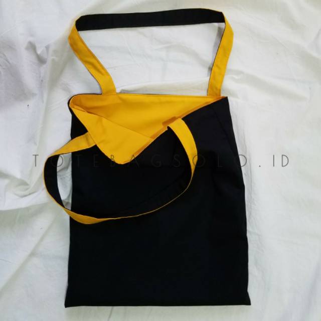 

Totebagsolo.id | CAPILE ( BLACK - YELLOW BOLAK BALIK )
