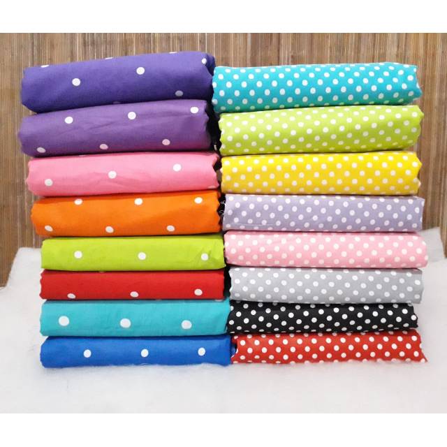 KAIN SPREI DOTTIE (STAR DELUXE)