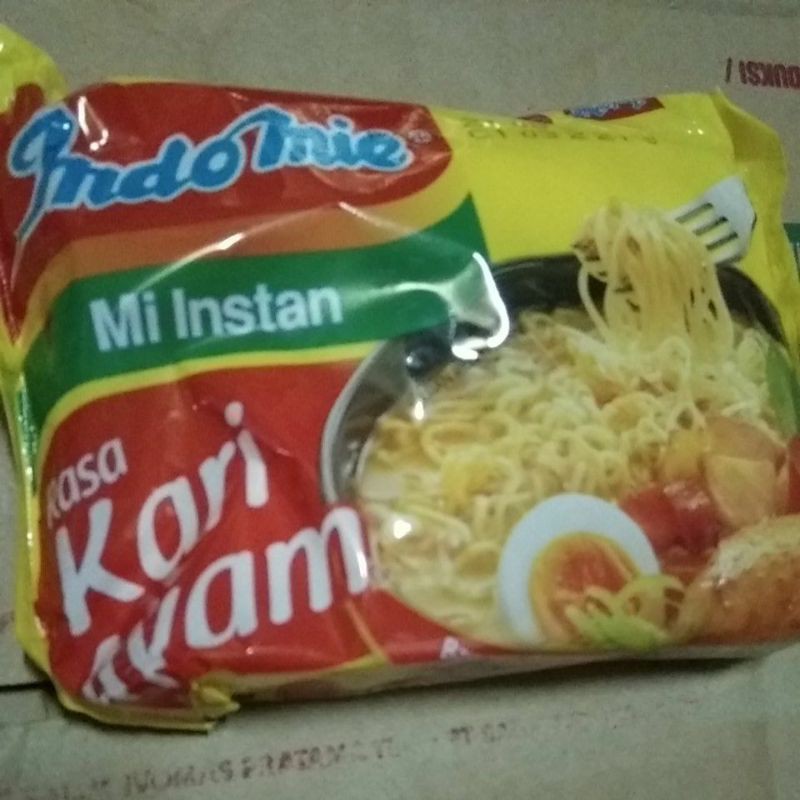 

indomie kari ayam