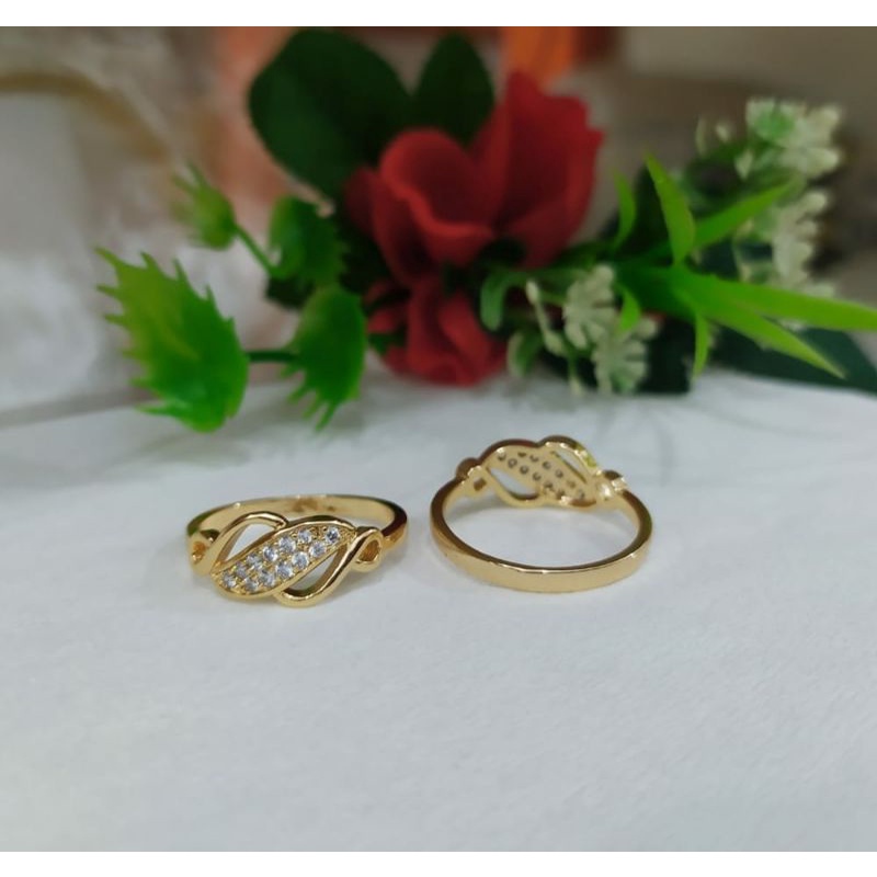 cincin wanita dewasa cantik warna emas