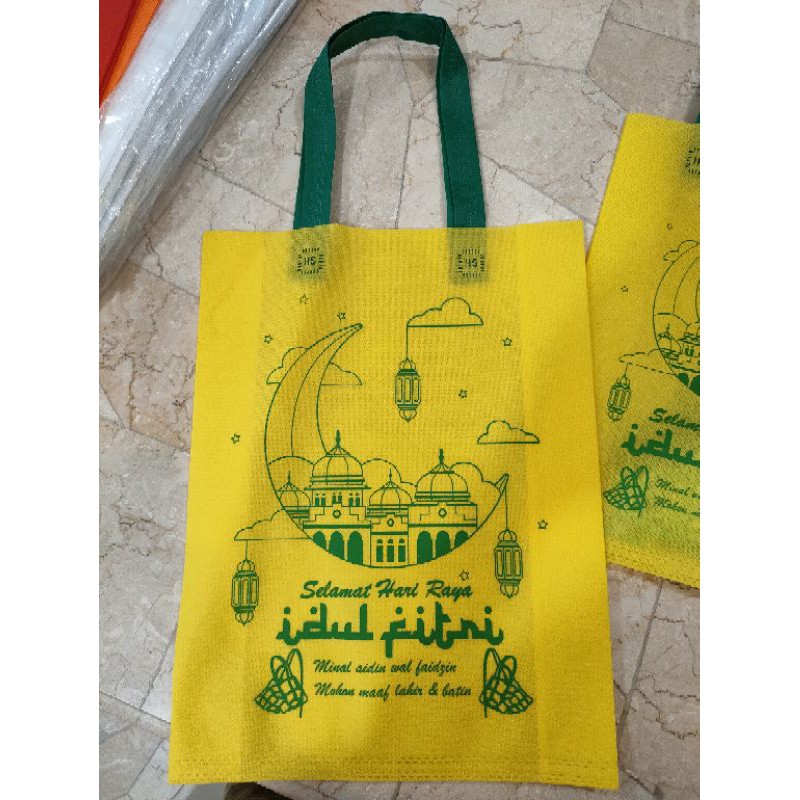 

Tas Spunbond Idul Fitri / Goodybag / Kemasan Idul Fitri / Lebaran / Custom Sablon