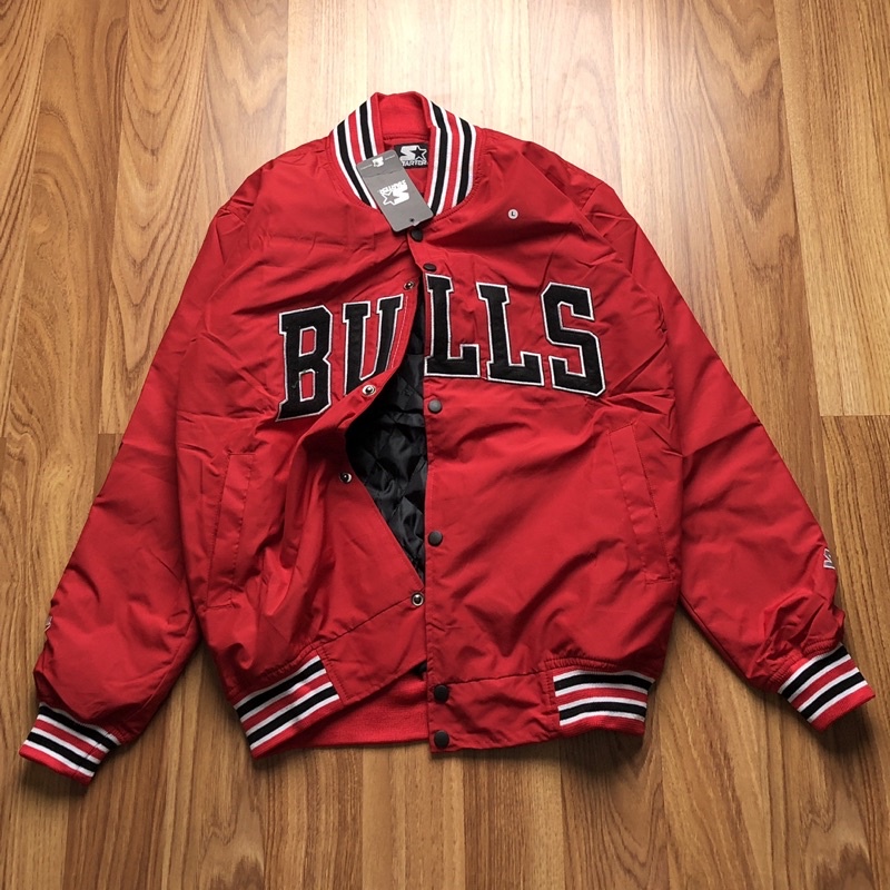 VARSITY JACKET BULLS - MERAH TEXT HITAM  FULLTAG