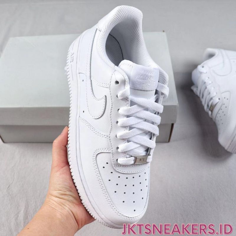 Nike air force 1 07 white resmi BNIB