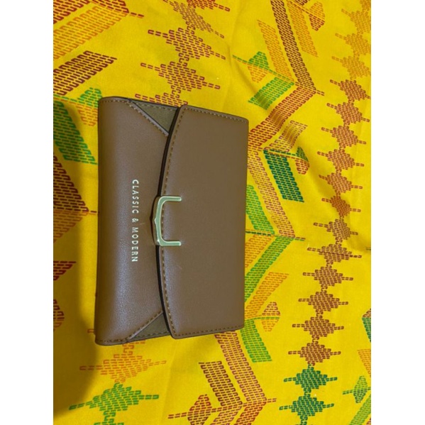 Dompet Lipat Medium Huer