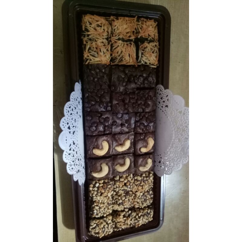 

fudgy shiny brownies home made