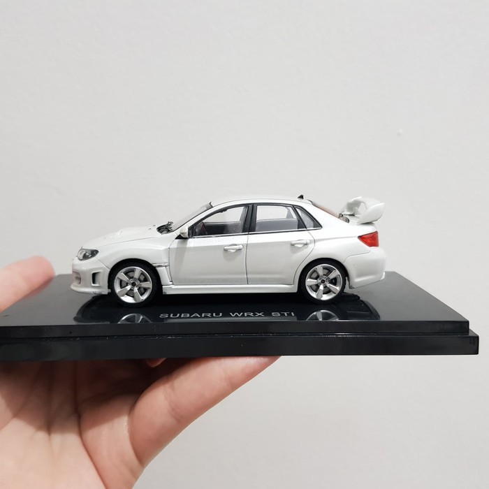 diecast ebbro 1/43 subaru wrx sti putih rare