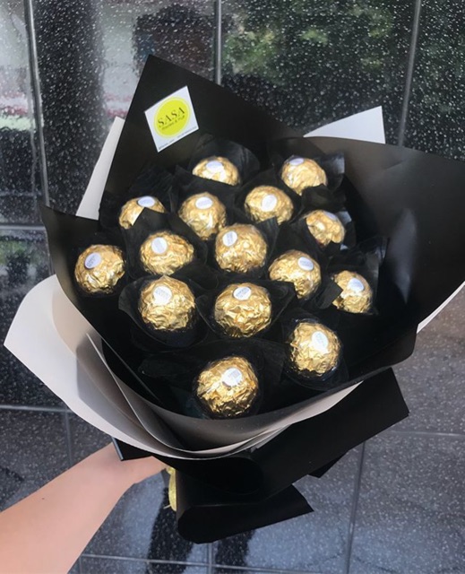 

15 Ferrero bouquet / Buket Snack / Buket Wisuda / Buket Coklat