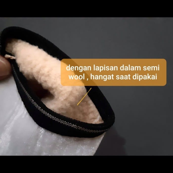 Kaos Kaki Sepatu Tawaf Tinggi Perlengkapan Haji dan Umroh