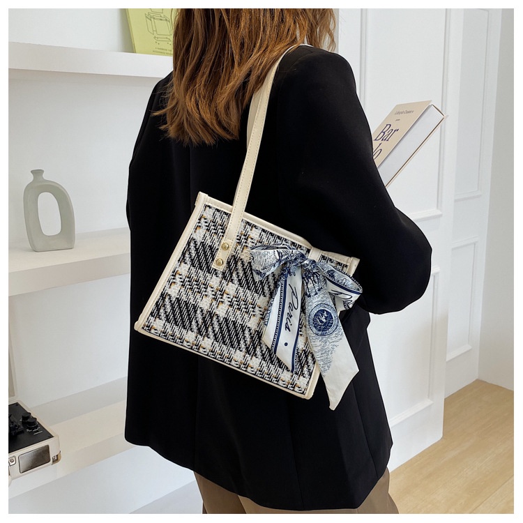 Drozenb Tas Tote Wanita Fashion Korea Motif Kotak/Totebag Fashion Korea Rajut Impor/Tas Tote Bahan Rajut Model Korea Fashion