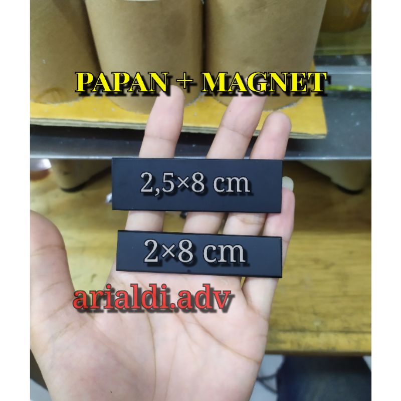 papan nama dada hitam doff full polos plus magnet