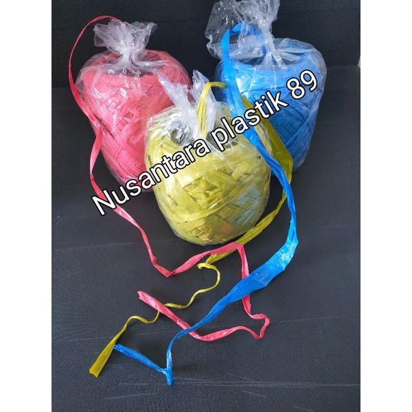 

Tali Rafia / Tali Plastik Warna Warni Berkualitas