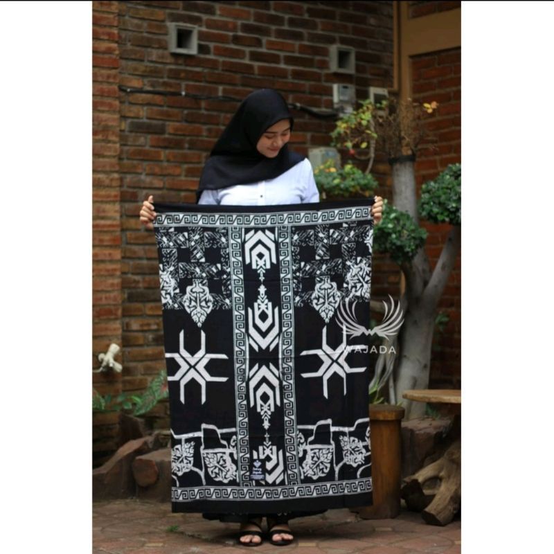 SARUNG BATIK WANITA GOYOR SANTUNG TEBAL DAN ADEM MOTIF TERBARU TERLARIS DAN KEKINIAN ASLI PEKALONGAN