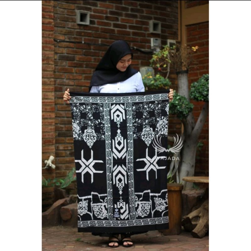 SARUNG BATIK AQIL SARUNG BATIK WANITA SARUNG BATIK GOYOR SARUNG BATIK WAJADA SARUNG BATIK TERBARU TERMURAH DAN KEKINIAN ASLI PEKALONGAN SARUNG BATIK TERLARIS