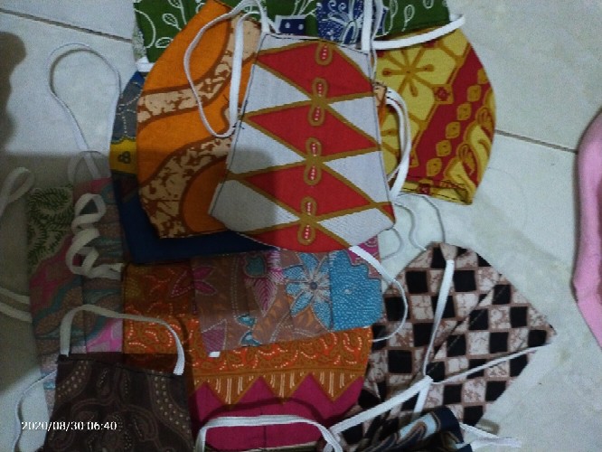 Masker Kain Batik Anak 3 Ply Headloop Dan Earloop
